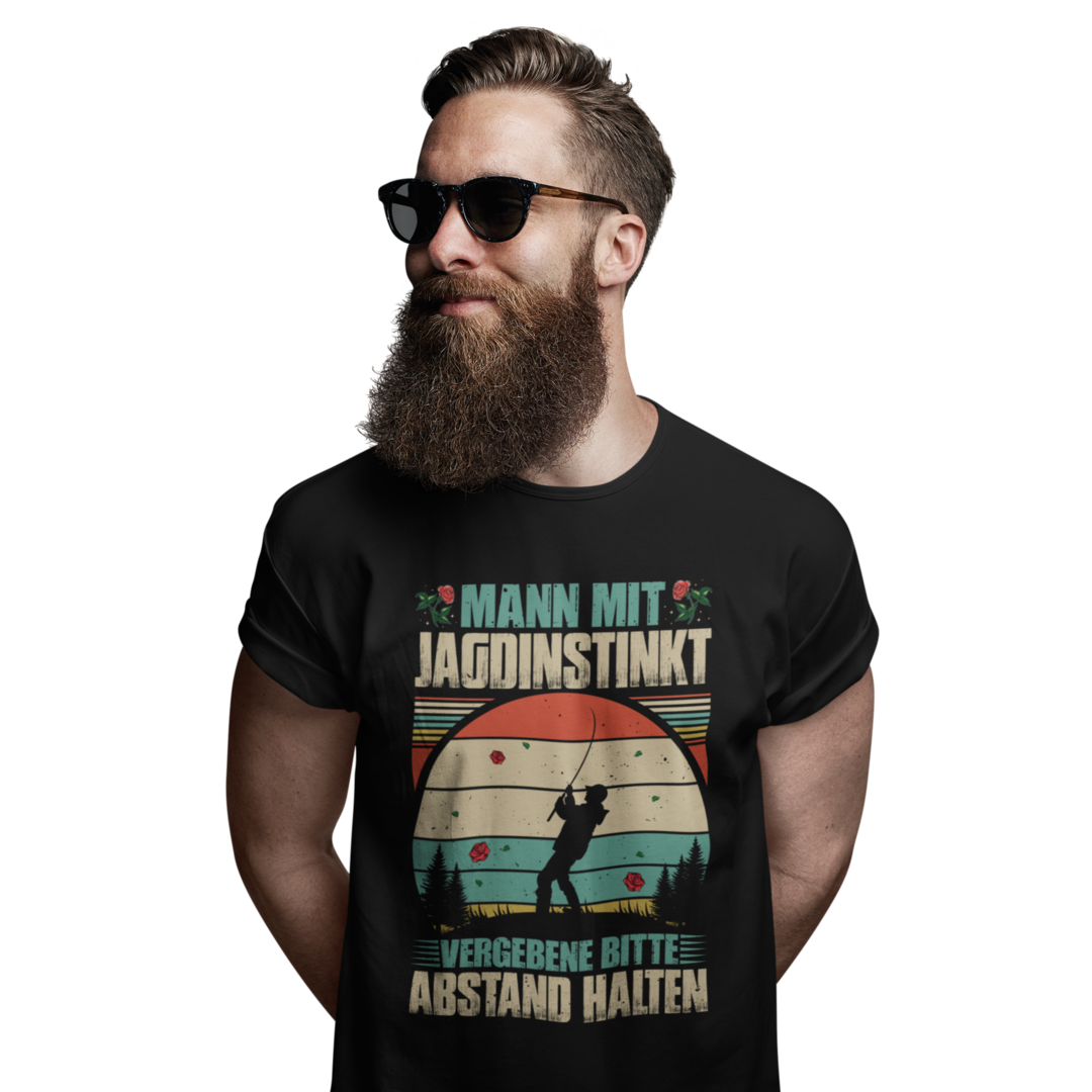 Mann mit Jagdinstinkt - Classic Organic T-Shirt